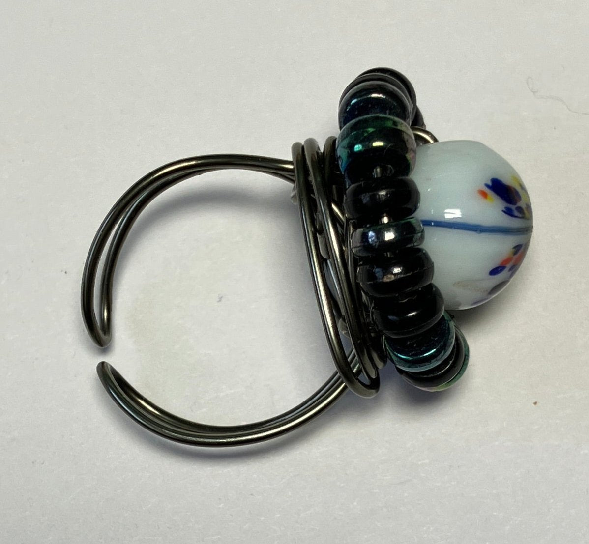 White Artistic Floral Glass Bead Ring
