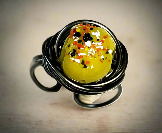 Yellow Abstract Design Bead Ring